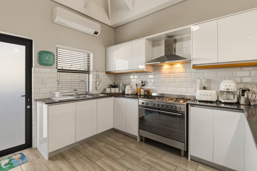 3 Bedroom Property for Sale in Aan de Wijnlanden Western Cape